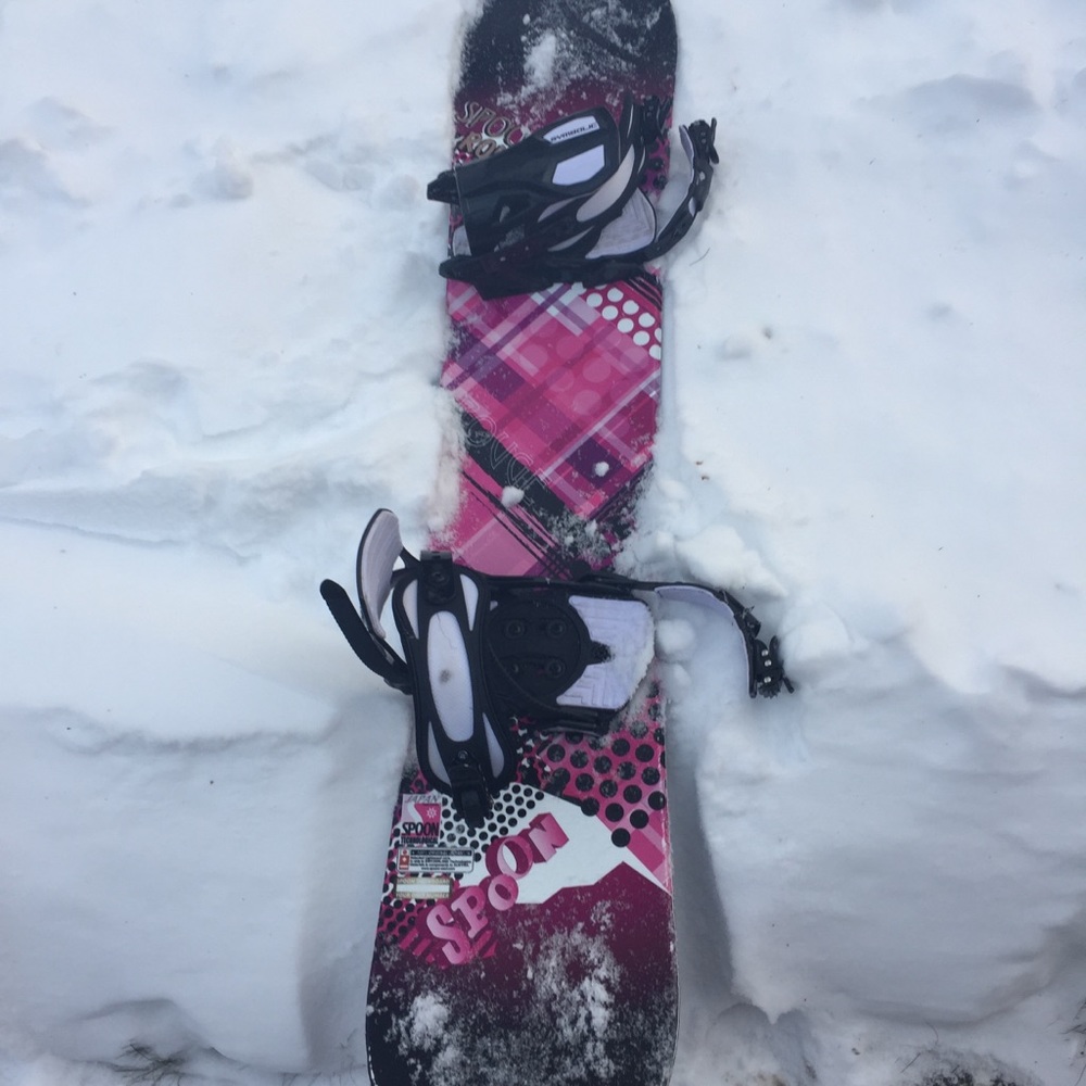 Female snowboard with bindings